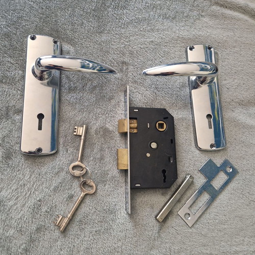 Elzett 45mm mortise lock complete new with handles