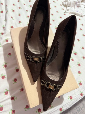 Migato brown pumps like new, size 39