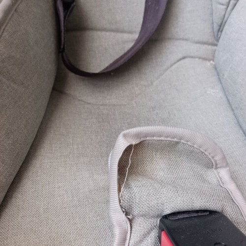 Baby car seat egg type used, newborn to 13 kg with cushion