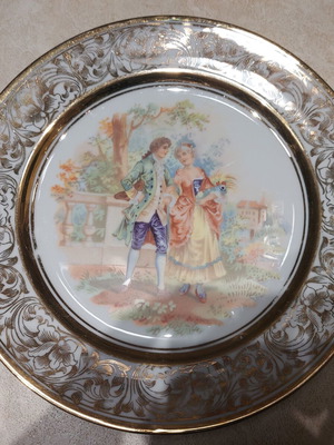 Alfred Meakin porcelain collectible wall plate like new