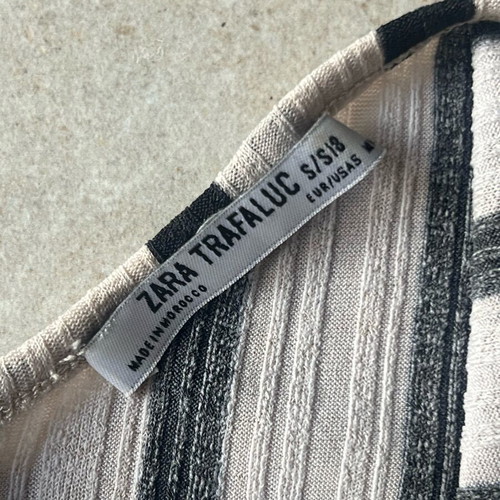 Zara sleeveless top with stripes and lace like new, size S