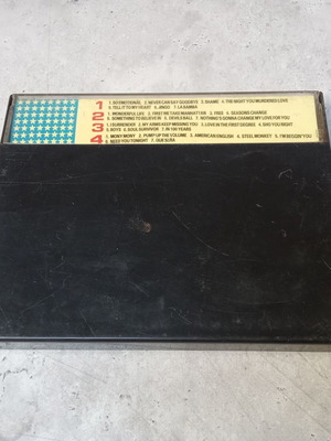 ПРОДАВА СЕ РЕДКА ДВОЙНА АУДИО КАСЕТА STAR HITS SAMANTHA FOX WHITNEY BLACK АУДИО КАСЕТА ОТ 1980-те