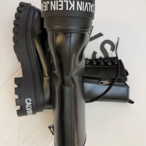 Calvin Klein Jeans boots No39 like new, black