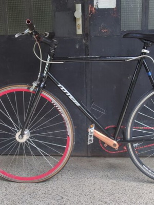 Totem aluminum road bike used, 26 inch, black, men's