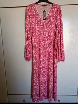 Midi dress Marks & Spencer new, size 18, elastic fabric, white pink