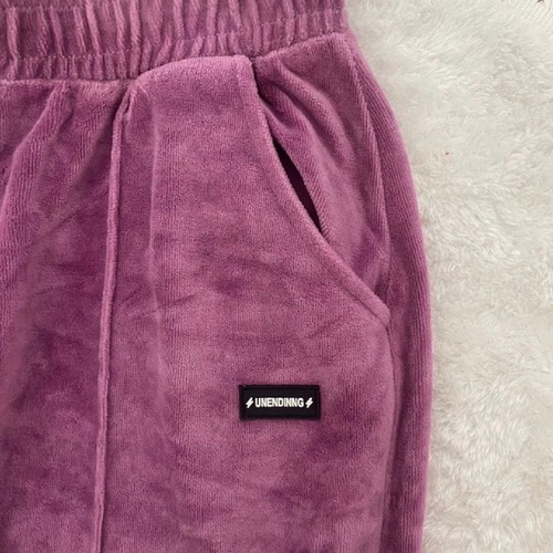 Velvet pants in excellent condition, size XS