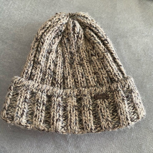 Hamaki-Ho wool knit cap like new, beige