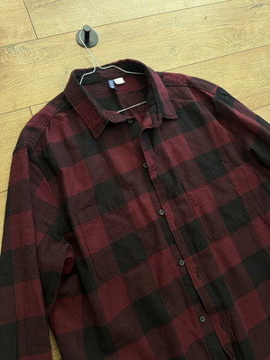 H&M men's flannel shirt, burgundy and black, XL