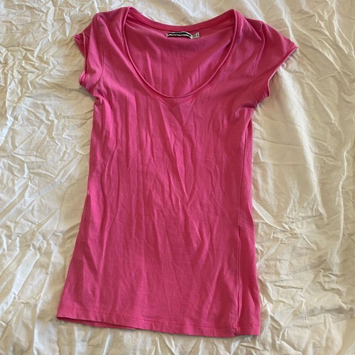 Zara pink t-shirt used with small hole, size S