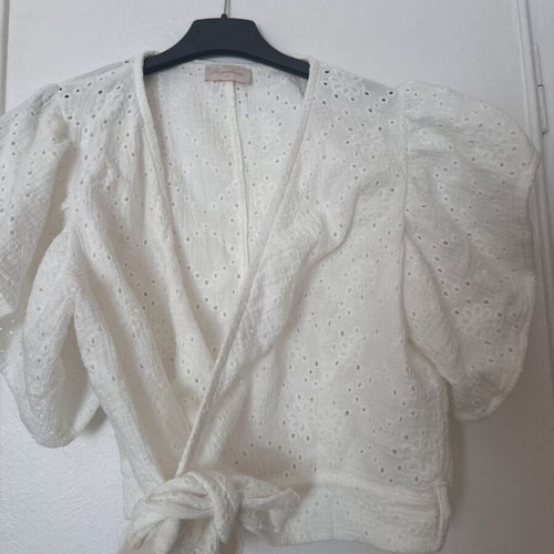 Regalinas white skirt and top set like new