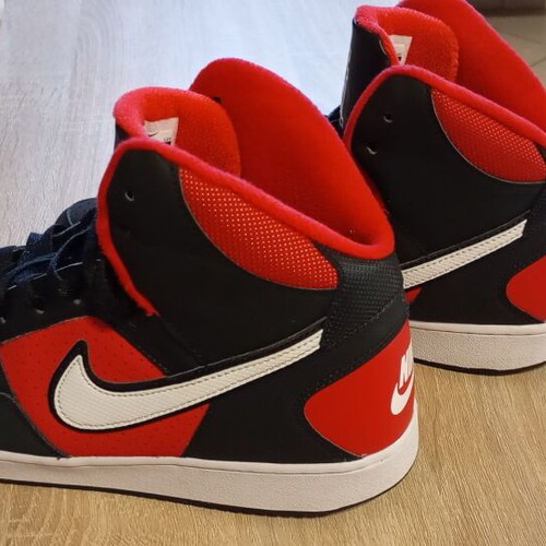 Nike Son Of Force sneakers σαν καινούργια, μέγεθος 44, μαύρο και κόκκινο