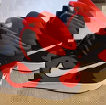  Nike son of force.