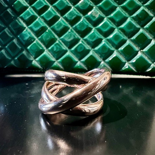 Steel ring set like new, gold color