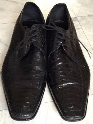 BRↃ leather shoes black with snake pattern like new, size 42