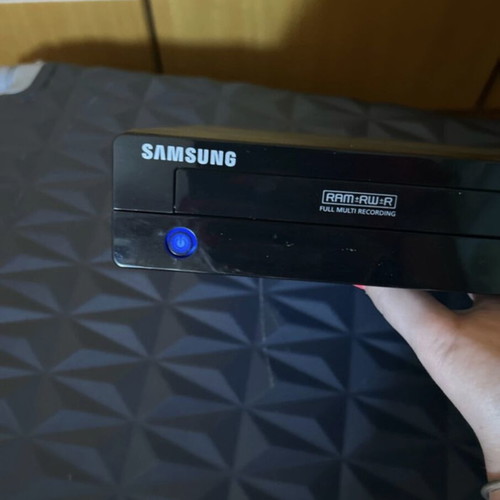 Samsung DVD-HR773 HDD & DVD Recorder with 160GB HDD like new
