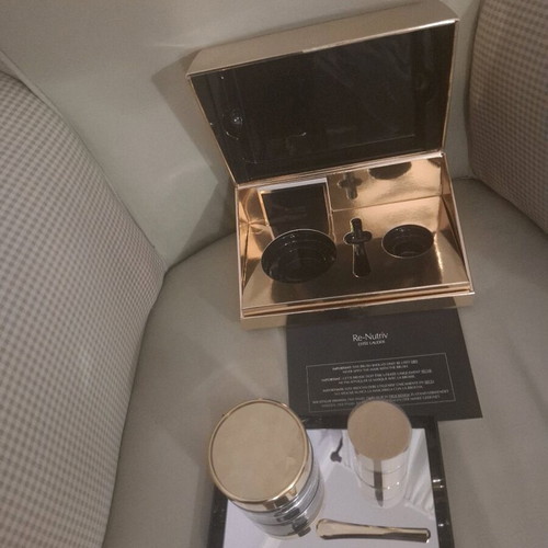 Estèe Lauder Re-Nutriv box with empty jar like new