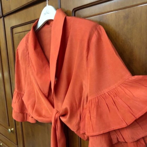 Crop shirt like new, size S
