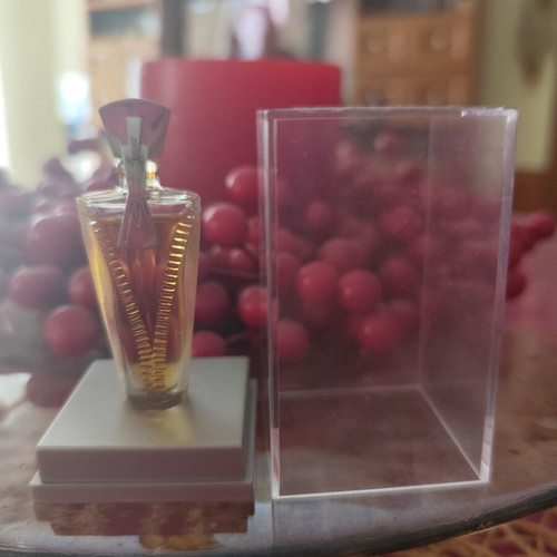 Just Me by Montana mini perfume Eau de Toilette like new 3 ml