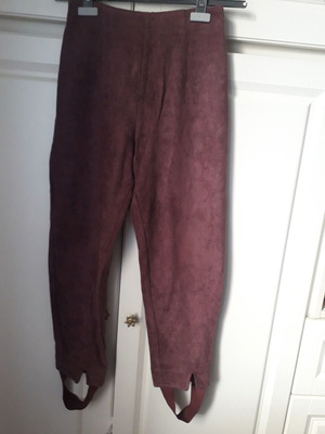 Stefanel riding pants used, size 42 Italy, apple red color