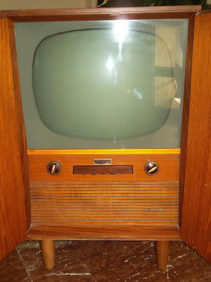DUX TV του 1955 μεταχειρισμένη ασπρόμαυρη τηλεόραση