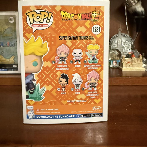 Funko Pop Animation Dragonball #1281 Super Saiyan Trunks with Sword Amazon Exclusive like new