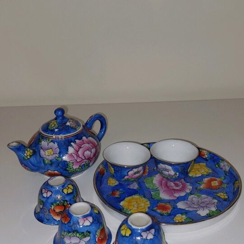 Vintage Japanese porcelain miniature saki tea set used