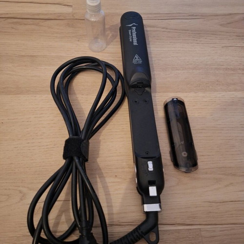 Steam Hair Straightener KR-088A like new with box