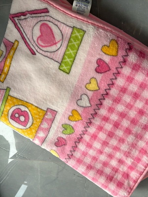 Children's blanket like new 120x93 with nice patterns