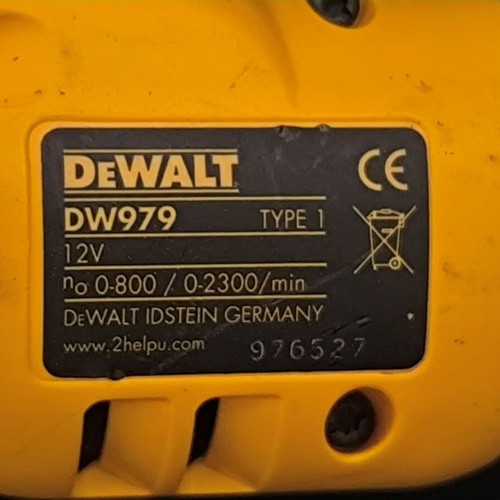 DeWalt DW979K2 Cordless 12V Screwdriver like new with battery and charger