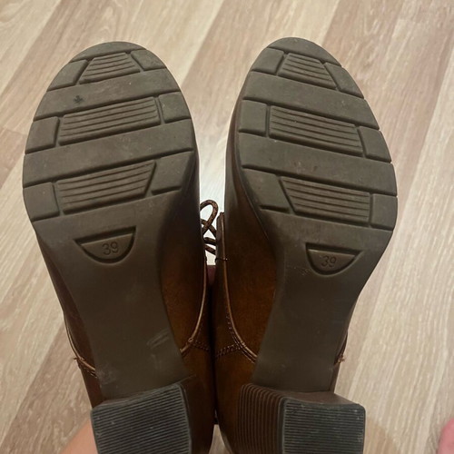 Brown ankle boots size 39 like new