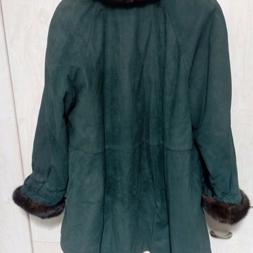 Leather suede women's coat used with real fur