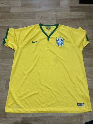 Nike Brazil World Cup 2014 Hulk Mens Jersey like new