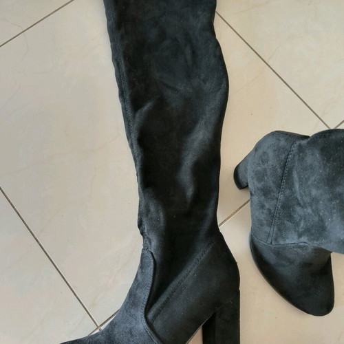 Over the knee boots black like new, castor, 10 cm heel