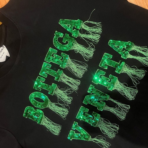 Tshirt Bottega Veneta M black cotton with sequins and fringes like new