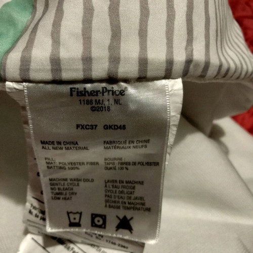 Soft baby play mat like new, washable