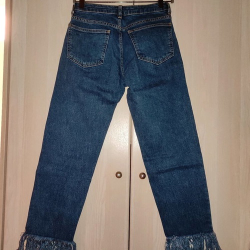 Jeans high waist size 34 used with detail at hem