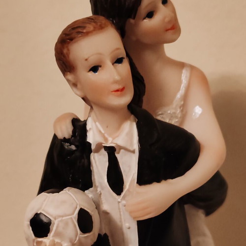 Decorative cake topper like new, 15 cm height, 6 cm length