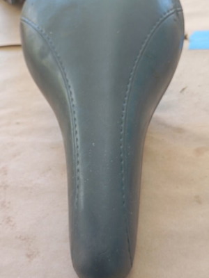 Bicycle saddle used