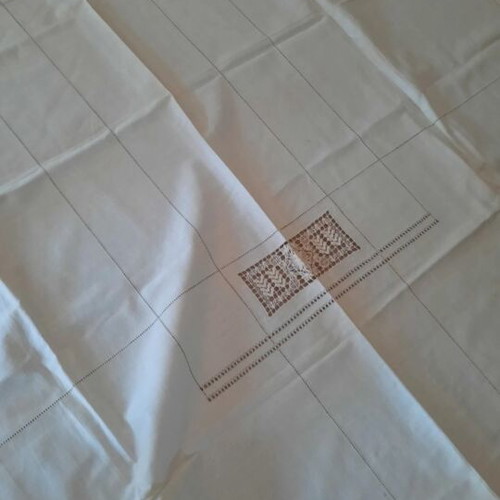 Tablecloth with azur like new