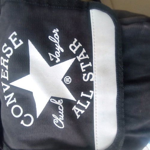Τσαντάκι ώμου Converse μεταχειρισμένο, μαύρο και άσπρο