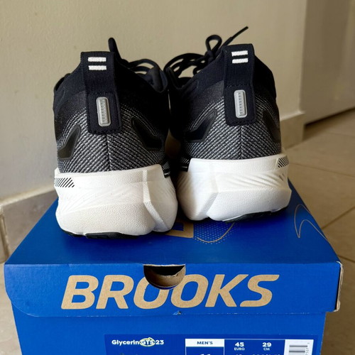 Brooks Glycerin GTS 23 men's running shoes size 45, black