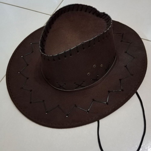 Cowboy carnival hat like new