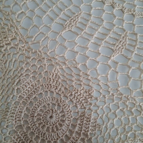 Round knitted cotton tablecloth beige 150cm new
