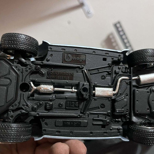 VW Beetle 1:24 car like new