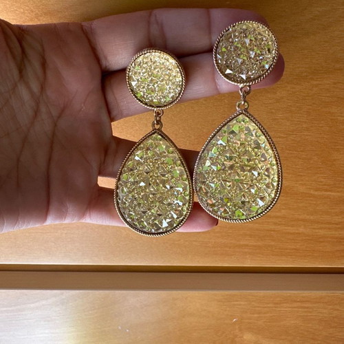 Abiye earrings in gold color