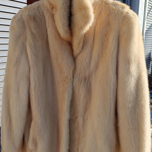 Vintage Blonde Mink Jacket authentic, like new, G. Chountalas