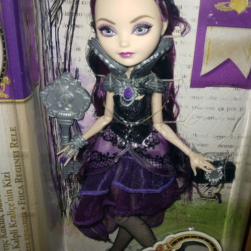 Ever After High dolls pack Raven Queen, Cedar Wood, Madeline Hatter, Cerise Hood, Apple White like new