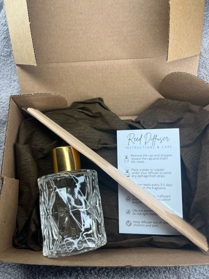 Diffuser with sticks 50 ml new in a beautiful gift box