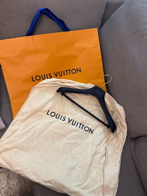 Louis Vuitton cover for coat or dresses with hanger and bag new