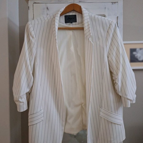 Iso jacket large beige like new